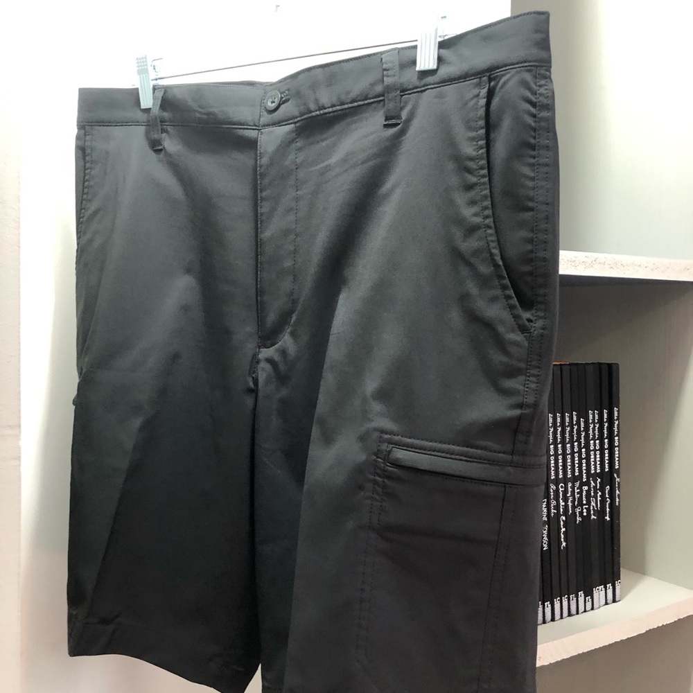 Chaps Black Men's Cargo Shorts with Side Utility Pocket